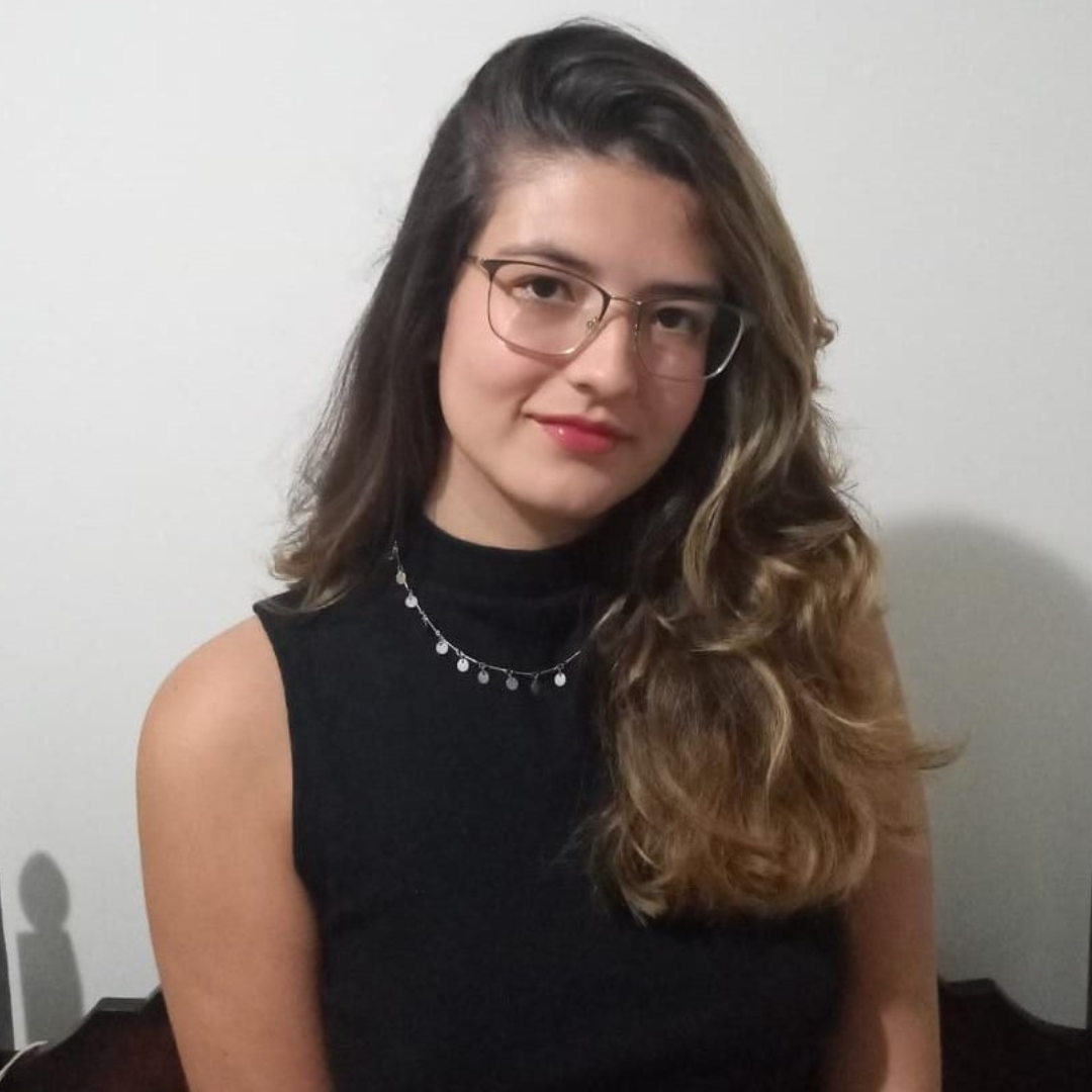 Ana Julia Guimarães